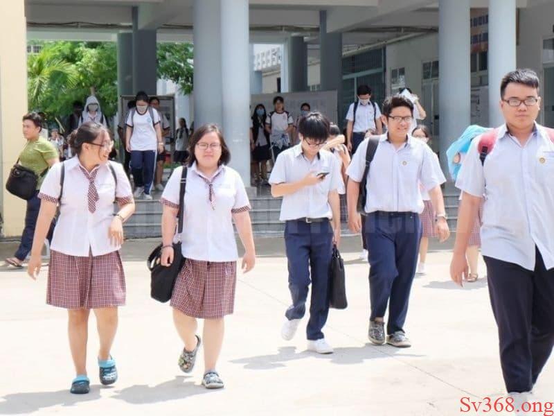 mơ thấy đi học